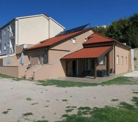 In With Terrace, Air Condition, Wifi, Washing Machine Baska (Krk)